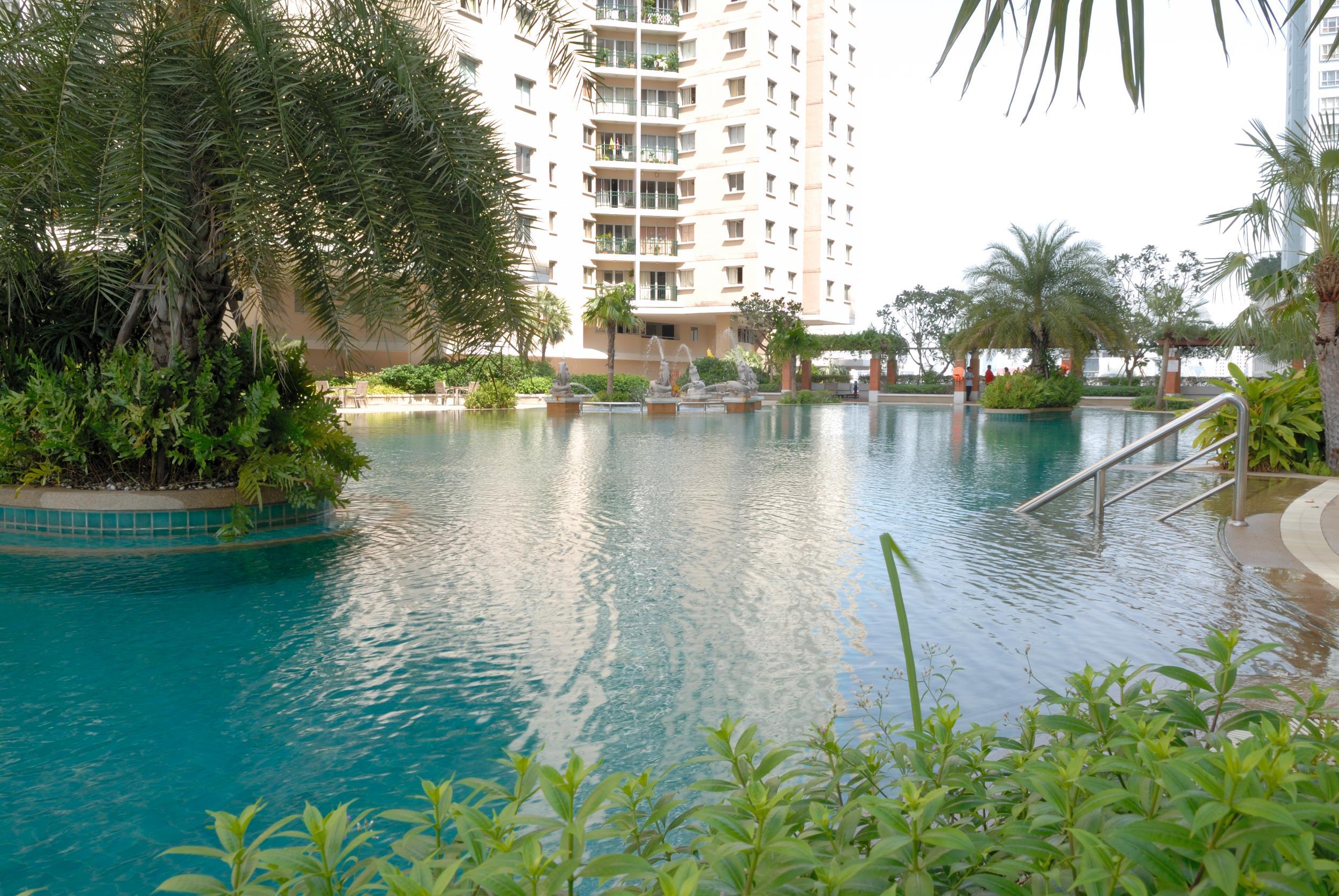 The Narathiwas Hotel & Residence Sathorn Bangkok Exteriör bild
