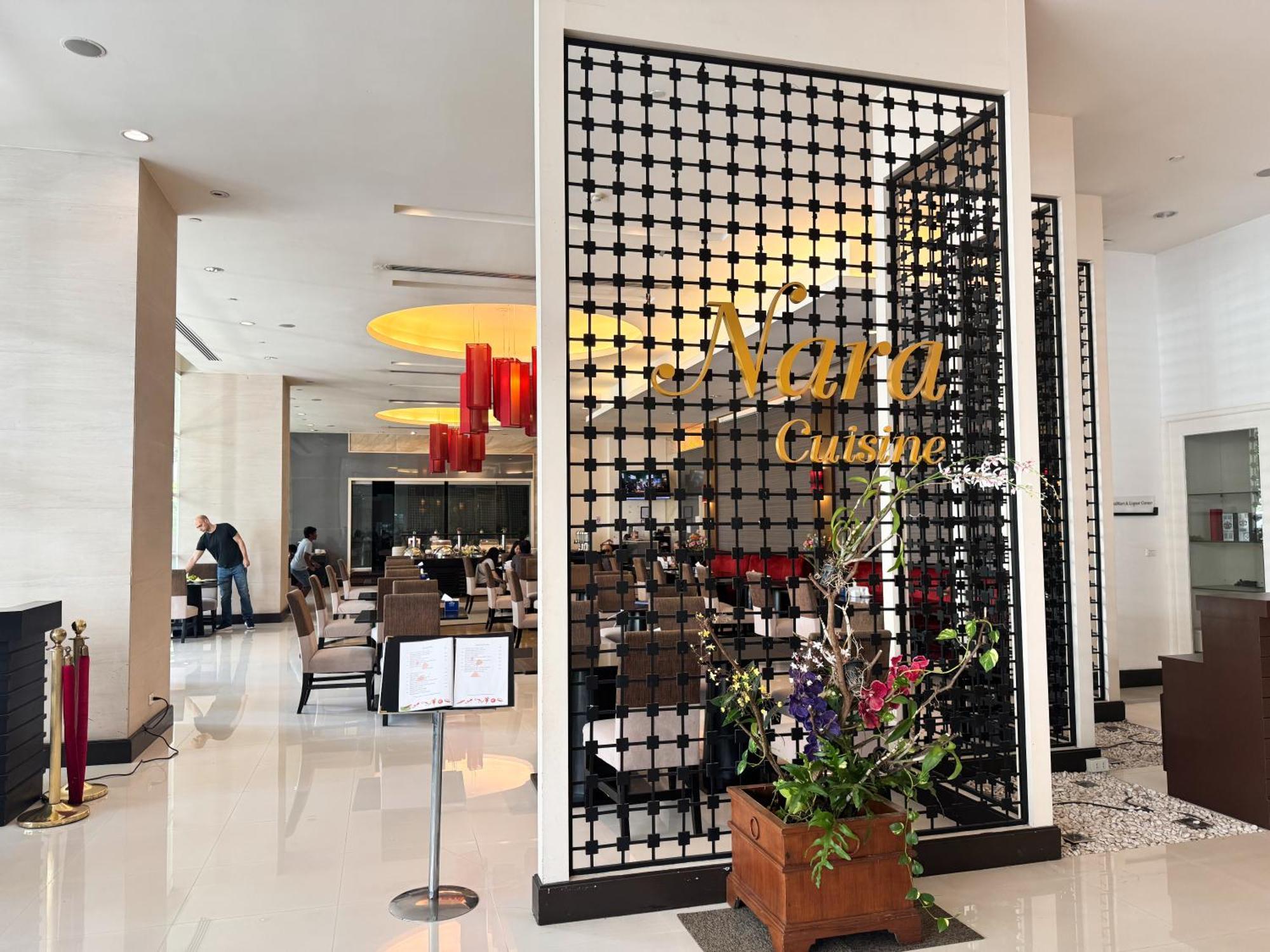 The Narathiwas Hotel & Residence Sathorn Bangkok Exteriör bild