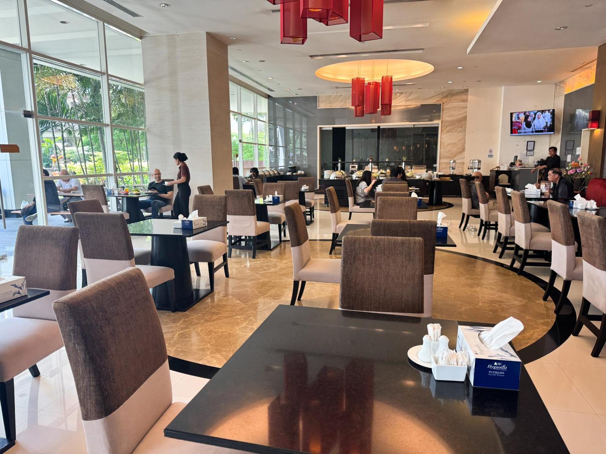 The Narathiwas Hotel & Residence Sathorn Bangkok Exteriör bild