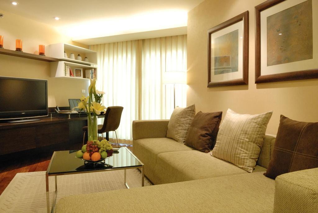 The Narathiwas Hotel & Residence Sathorn Bangkok Exteriör bild